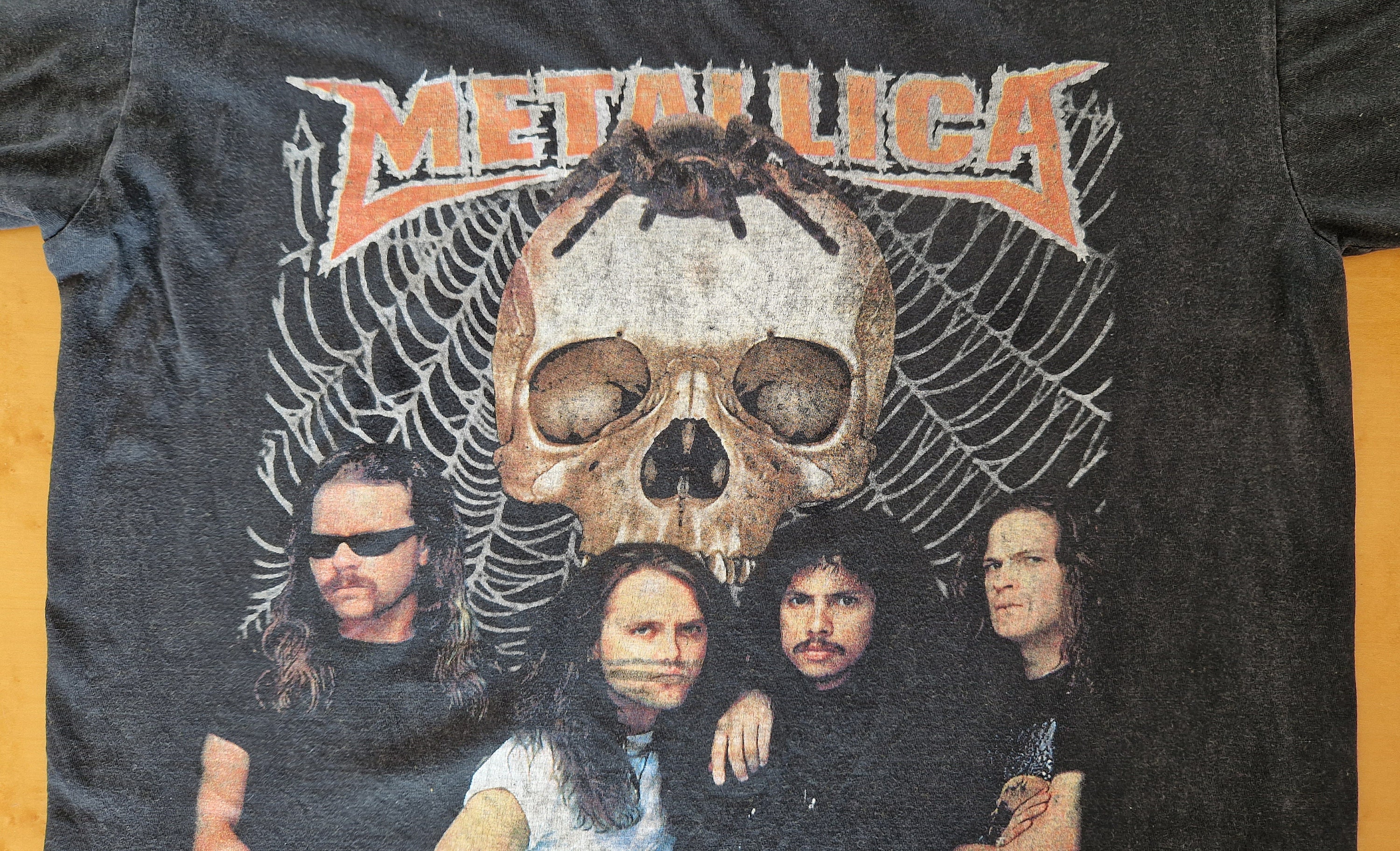 Pêche t-shirt design typographie vintage | Vecteur Premium Pêche t-shirt design typographie vintage | Vecteur Premium
