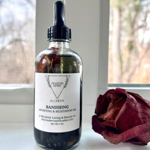 Banishing Oil, anointing oil, protection oil, evil eye protection, energy protection, energy clearing, witch, witchcraft, anointing, ritual