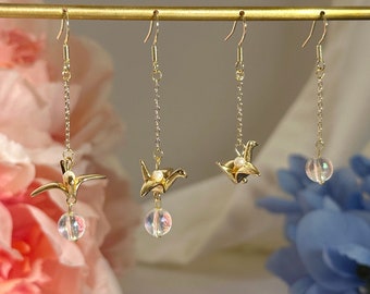 Boucles d'oreilles pendantes grue origami en or 14 carats, boucles d'oreilles oiseau mignon, boucles d'oreilles orientales, bijoux esthétiques, boucles d'oreilles japonaises, cadeau pour maman