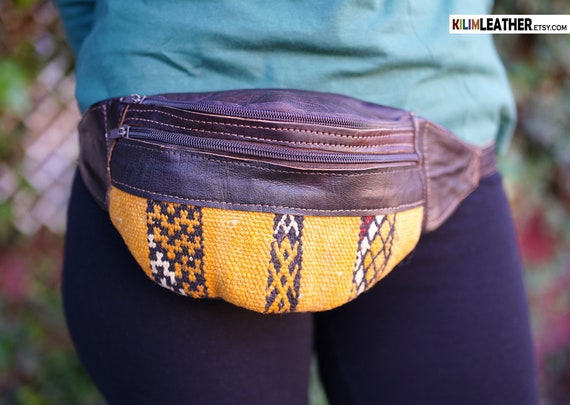 Riñonera Amarilla de lana kilim y cuero artesanal - Etsy