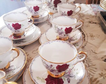 Royal Standard Roses To Remember 23 Piece Teaset and Teapot