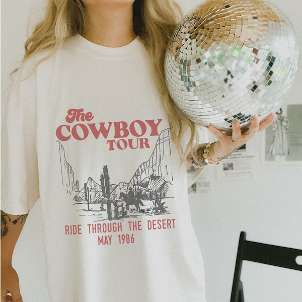 Festival Cowboy Shirt Women Festival Graphic Tee for Country Concert Outfit Stagecoach Shirt for Women Boho Graphic Tee Festival Oversized