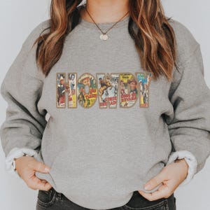 Howdy Vintage Cowboy Sweatshirt Unissex Gráfico Crewneck Western Rodeo Sweatshirt Howdy Varsity Letter Sweater Oversized Cowboy Shirt Feminino