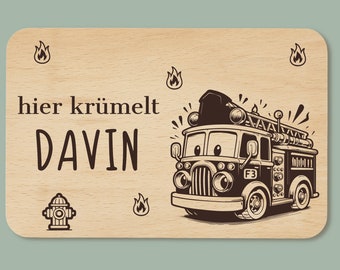 Frühstücksbrettchen Feuerwehrauto mit Namen - Feuerwehr Holzbrettchen für Kinder personalisiert mit Gravur