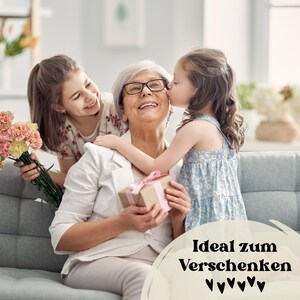 Personalisierter Schlüsselanhänger mit Gravur für Oma/ Großmutter Diese Oma gehört zu ... Bild 7