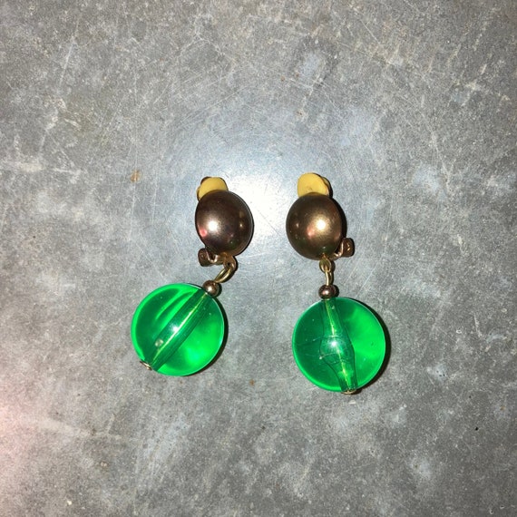 Vintage 60's Bright Green Clip On Earrings - image 2