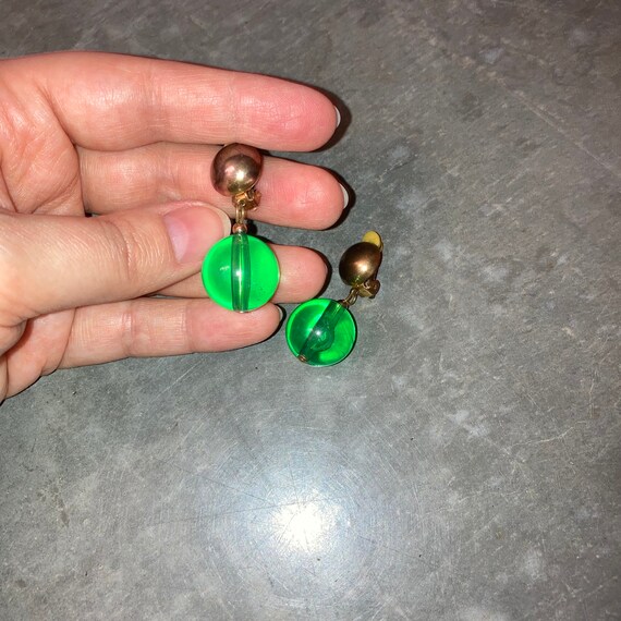 Vintage 60's Bright Green Clip On Earrings - image 4