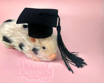 Miniature Graduation Hat for Silicone Piglet | Adorable Academic Accessory for Dollhouse Celebrations Doll