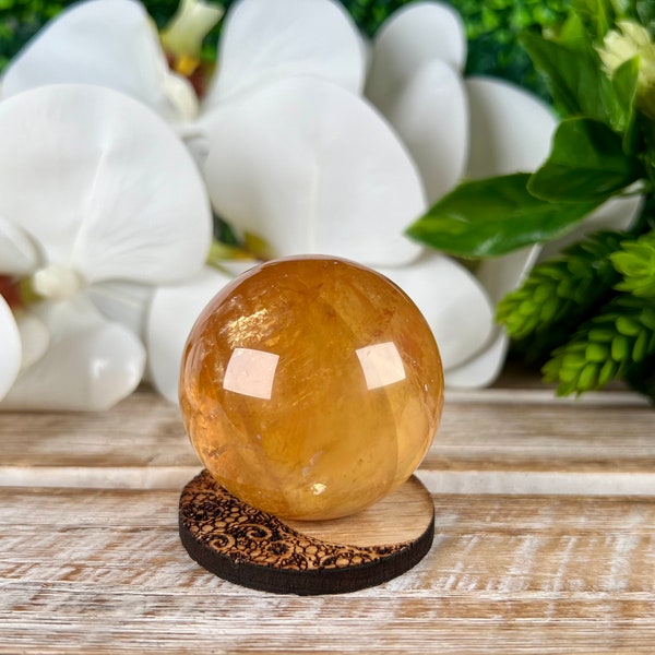 Gemmy Honey Calcite Sphere with Rainbows, Crystal Ball, Natural Mineral Spheres, Home Decor