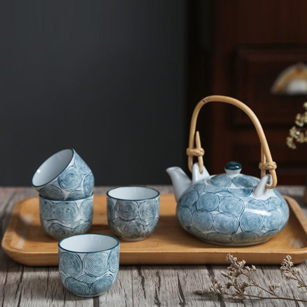 Handpainted Ceramic Tea Sethousehold Kung Fu Tea Setfour Cups in a