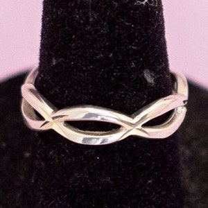 Vintage Sterling Silver Ring Size 6.25 by Avon HB8