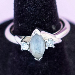 Vintage Silver Tone Gemstone Ring Size 6.5 by Avon HB6