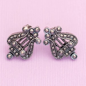Vintage Gothic Silver Tone Stud Earrings by Avon HB19