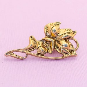 Vintage Gold Tone Flower Pin HB3