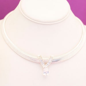 Vintage Victorian Silver Tone Gemstone Pendant Necklace 17 Inches by Avon HB4