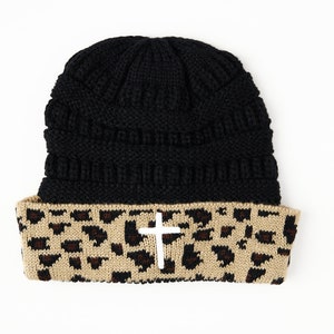 Skull \u0026 Crossbones Women's CC Beanie - Etsy