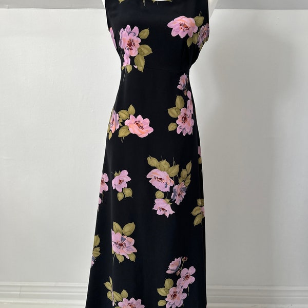 Robe midi fleurie vintage des années 90 : tenue d'été parfaite, robe classique taille empire imprimé botanique pour femme toute polyvalente