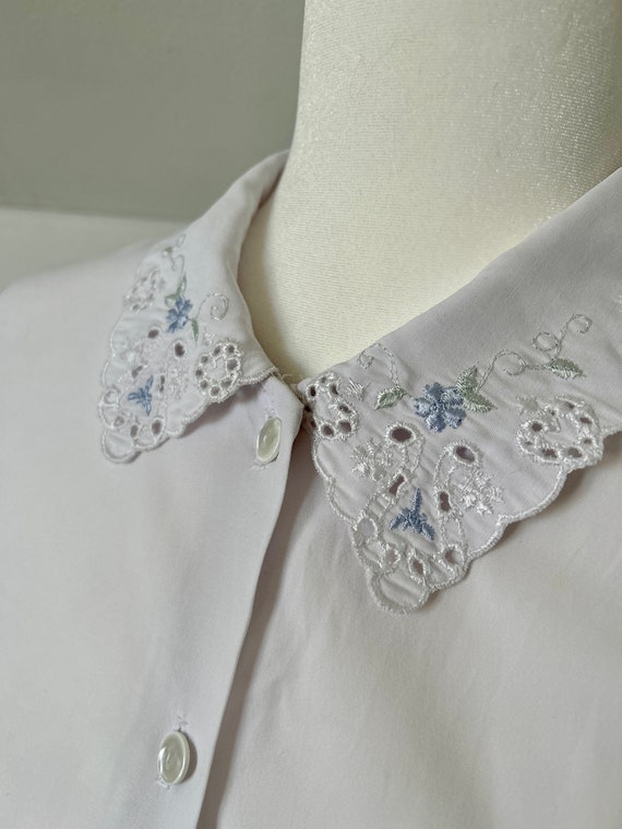 Vintage Floral Embroidered Button-Up Blouse: Swee… - image 7