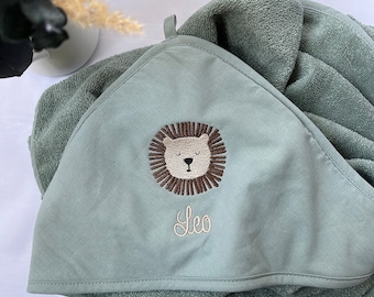 Personalized hooded towel with lion and lion's head | Gift for a newborn or baby's christening