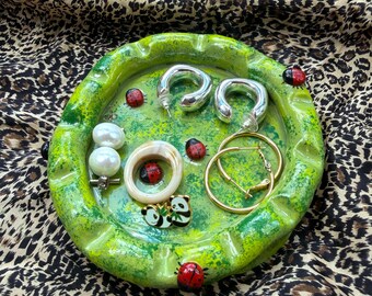 Ladybug Trinket Dish, Handmade Green Jewelry Tray, Sculptural Catchall Dish, Whimsical Home Decor, Cottagecore Jewelry Holder