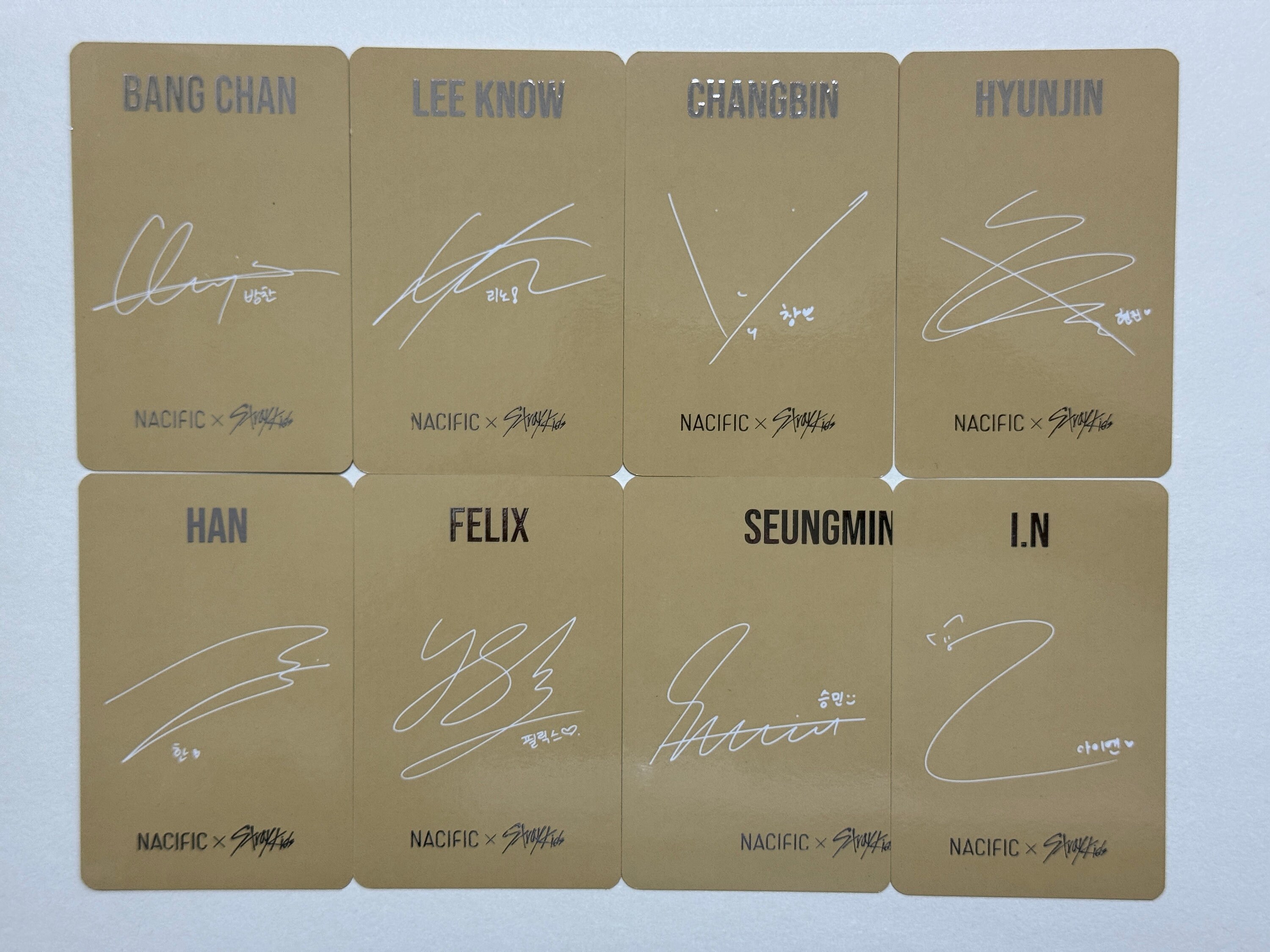 straykids サイン Stray Kids Members sign