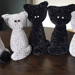 Crocheted cat