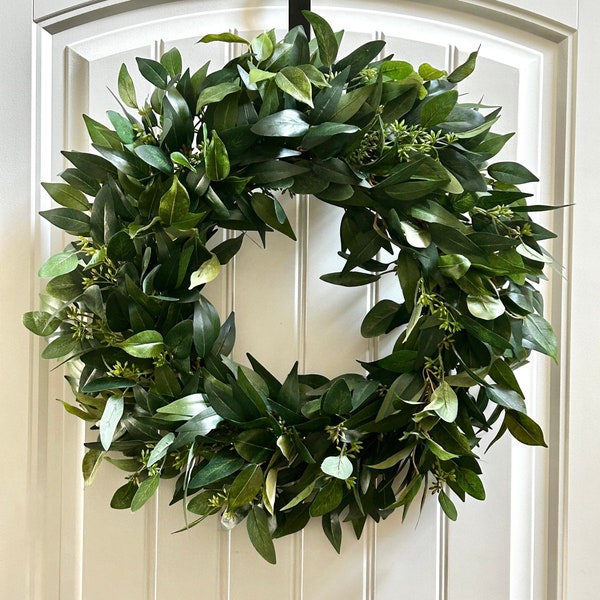 Corona de vegetación durante todo el año para la puerta principal con eucalipto sin semillas, decoración moderna de la pared de la granja, corona de eucalipto de verano, regalo de bienvenida