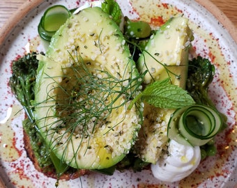 Fotografía de tostada de aguacate impresa, arte mural moderno de comida (descarga digital)