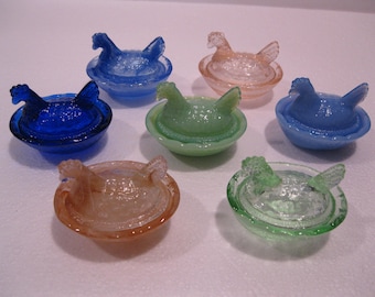 Get Set of 7 of NEW 2 1/2" Mini HEN on NEST Color Glass, Pink, Green, Blue, Jadeite, Blue Swirl, Pink Swirl, Cobalt Blue Get all 7 for 82.99