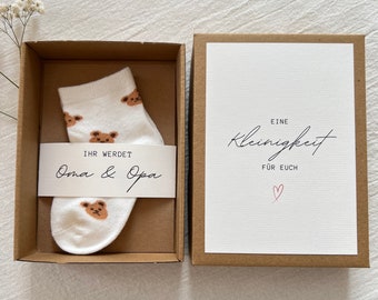 Announce pregnancy I gift box with baby socks I baby announcement I gift for dad grandma grandpa aunt uncle I surprise baby