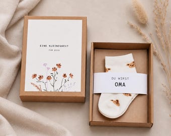 Pregnancy Announcement Gift Box with Baby Socks | Baby Announcement Gift for Dad, Grandma, Grandpa, Aunt, Uncle | Baby Surprise
