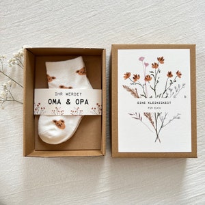 Announce pregnancy I gift box with baby socks I baby announcement I gift for dad grandma grandpa aunt uncle I surprise baby image 1