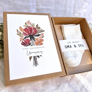 Schwangerschaft verkünden Geschenkbox – Babysocken mit Nachricht „Ihr werdet Oma & Opa“ – Geschenk für Papa, Tante, Uroma, Onkel, Patentante