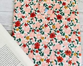 Book Sleeve, Padded Book Sleeve with Closure, Book Club gift, Book Lover Gift, Book Accessories, Gift for Bookworms, Cozy