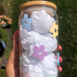 Spring Decor Iced Coffee Cup - Easter - Beer Can Glass - Cup with flowers - Glass Cup - Easter Basket Gift - Gift for mom - Gift