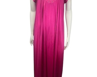 Vintage Vanity Fair Pink Nightgown