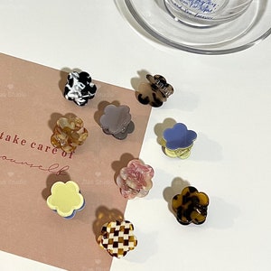 Tiny Flower Shaped Hair Clips/ Mini Hair Clips/ Cute Acetate Hair Clips/ Mini Hair Claw/ Hair Accessories/ Floral Hair Claw