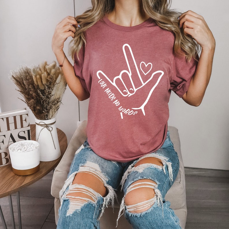 Love need no words Autism Awareness Shirt