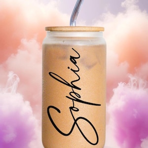 Personalisierter Eiskaffeebecher, 530-ml-Glasdose mit Bambusdeckel und Strohhalm