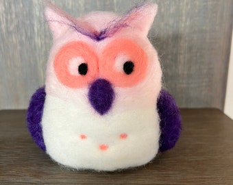 Owl; Handmade Needle Felted Wool Owl, Home Decoration,Gift, Valentine Gift, Valentine Party Favor, Valentine Party Decoration