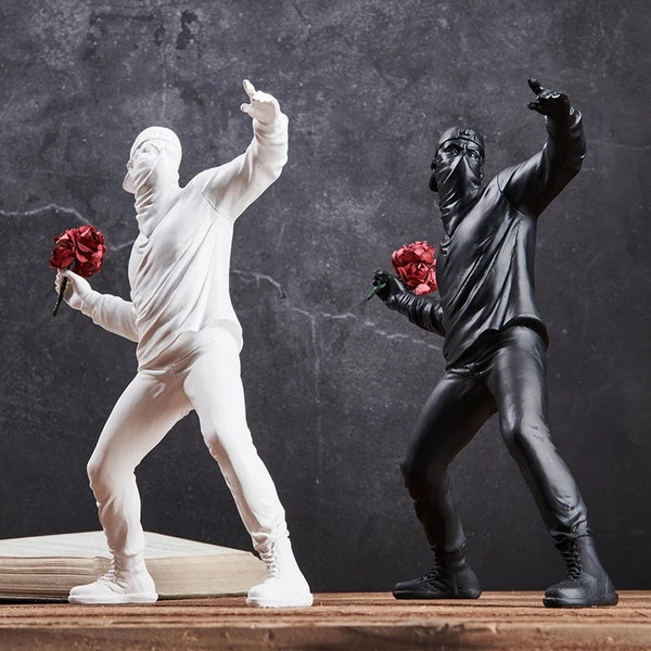 Unique Adapted Banksy Sculpture - Rage, the Flower Thrower in Resin (21.5 cm) - Street Art, Modern Decor