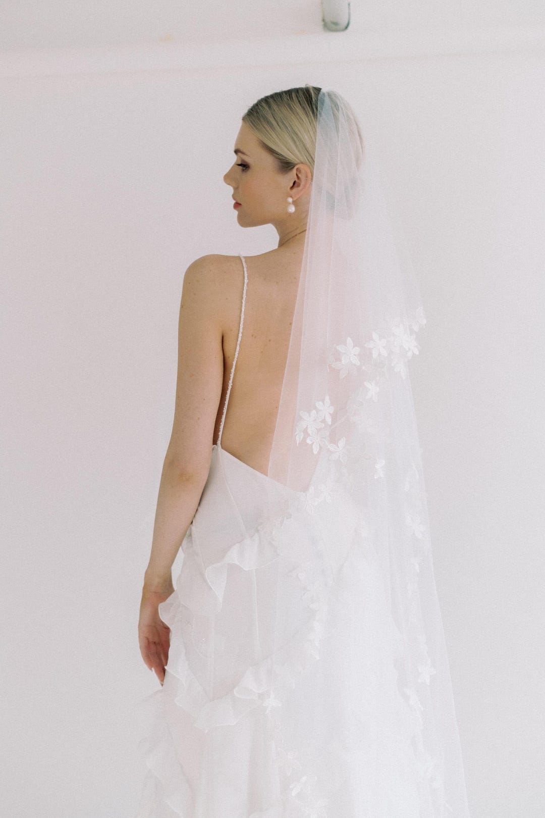Embroidered Lace Flower Appliqué Wedding Tulle Veil - Etsy