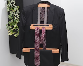 Beech Gentleman Valet Stand – Bedroom Clothing Rack – Suit Engraved Hanger with Tie Holder – Wooden Clothes Stand – Laundry Room Shelves