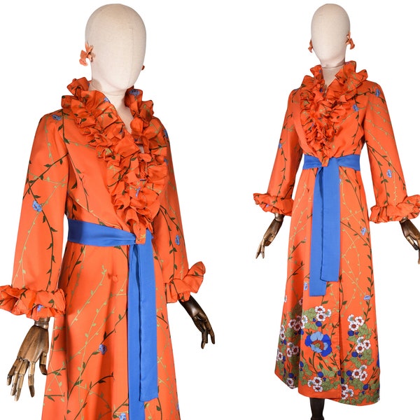 Robe longue VINTAGE des années 70, robe portefeuille imprimée avec des volants aux poignets et à l'encolure.