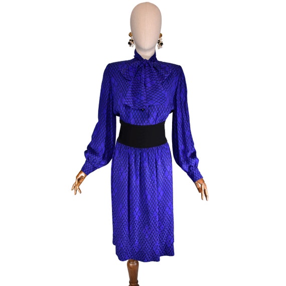 GIVENCHY vintage dress, '80s geometric print silk… - image 3