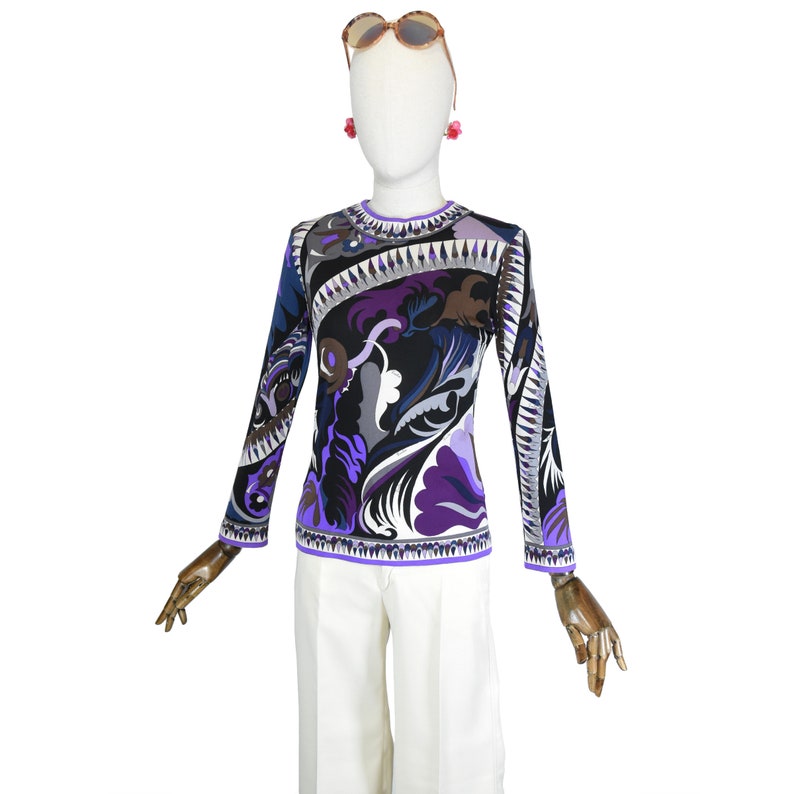 EMILIO PUCCI vintage top, Pucci silk jersey top with iconic geometric pattern, collector vintage Pucci long sleeves tee, Emilio Pucci blouse image 3