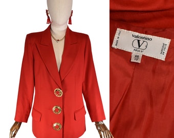 Blazer vintage rouge VALENTINO, veste en laine Miss V Valentino des années 90, blazer de luxe Valentino Garavani à boutons dorés.