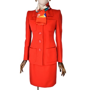YSL Vintage Anzug, YSL Jacke und Kostümrock, tailleur de haute couture Yves Saint Laurent in roter Wolle, 90er Jahre