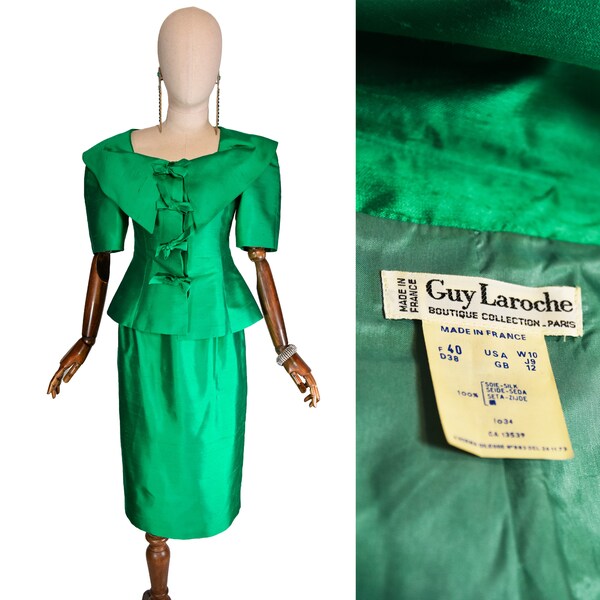 GUY LAROCHE 90s Silk Suit, vintage emerald green short sleeve Jacket and Pencil Skirt, 1990s Guy Laroche evening set,  silk chic ensemble.