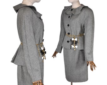 ELIO BERHANYER vintage suit from the 90's, gray wool tailleur, two-piece set of skirt and jacket.